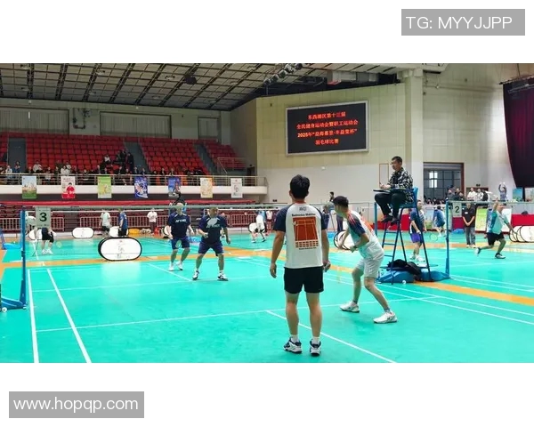 羽毛球纪实:成都羽毛球队奋勇拼搏与辉煌成就的真实记录